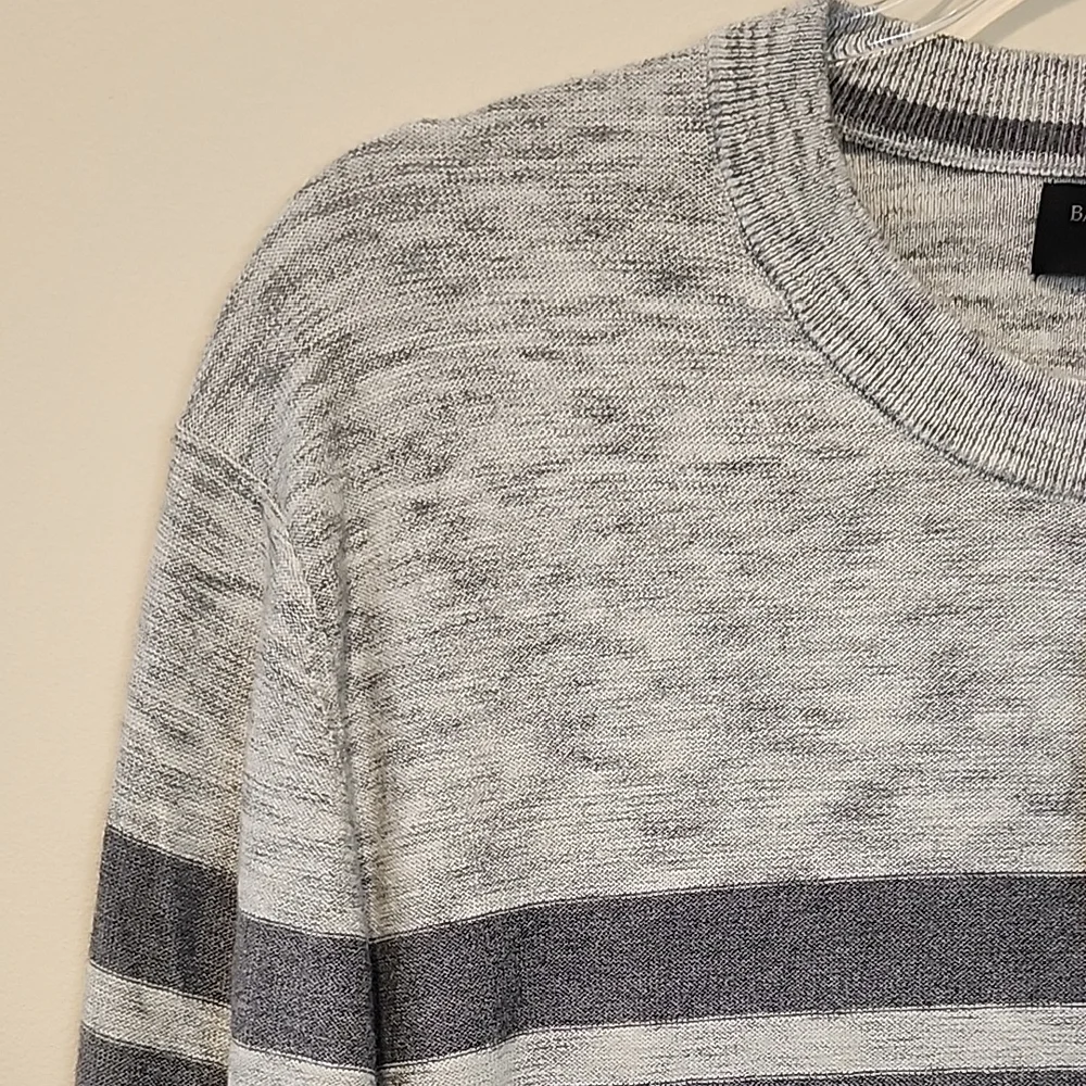 Banana Republic Cotton Blend Light Gray & Charcoal Crewneck Sweater